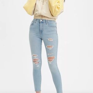 Levi’s 720 High-Rise Super Skinny Women’s Jeans